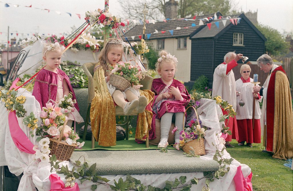 Mendlesham May Queen